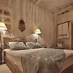 Tekkaya Cave Hotel